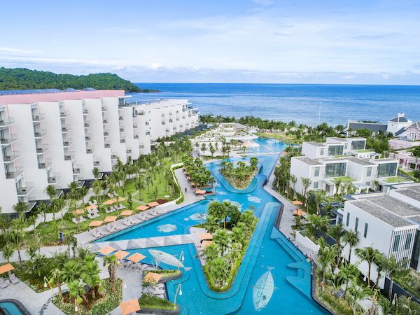 Premier[-]Residences[-]Phu[-]Quoc[-]Emerald[-]Bay[-]đón[-]chào[-]mùa[-]hè[-]rực[-]rỡ[-]